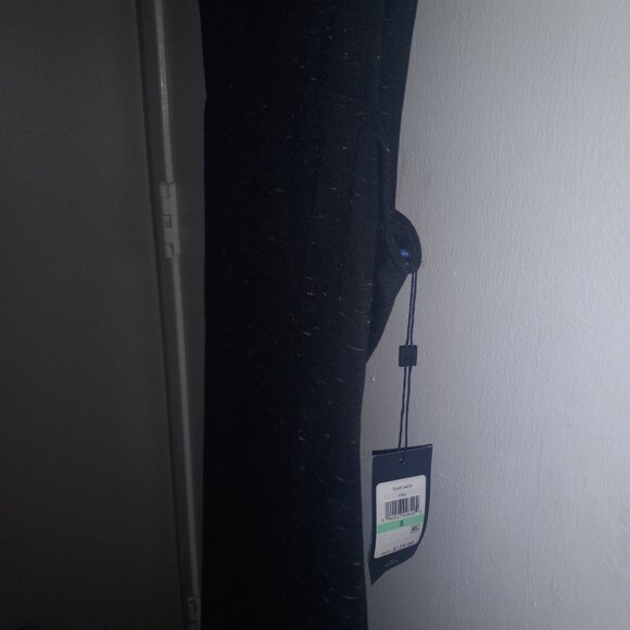 Size 8 pretty Tommy Hilfigure dress - Picture 4 of 5